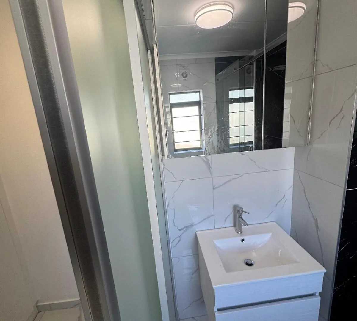 Trade With Armani Apartment Richwood 0*,