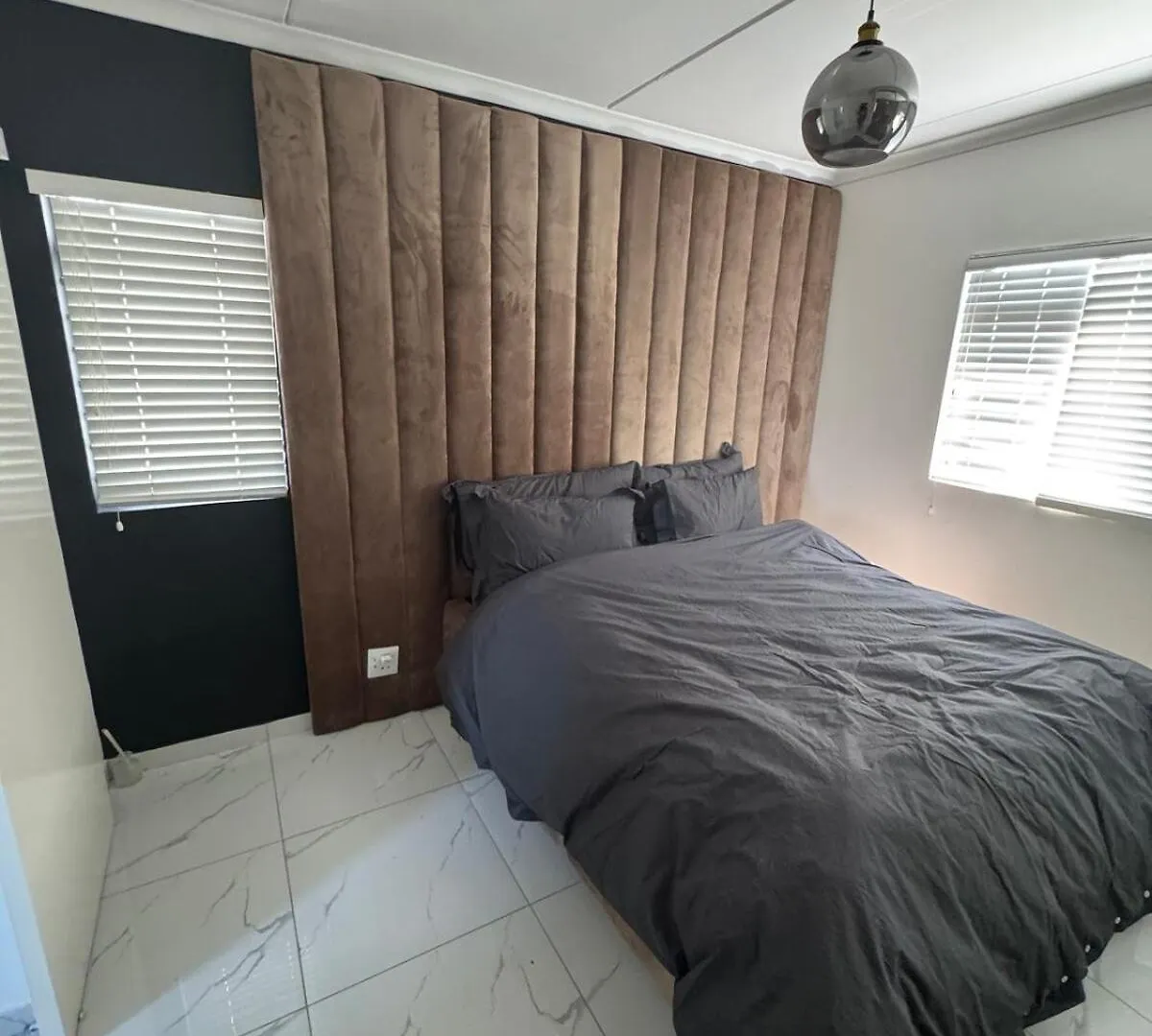 Trade With Armani Apartment Richwood